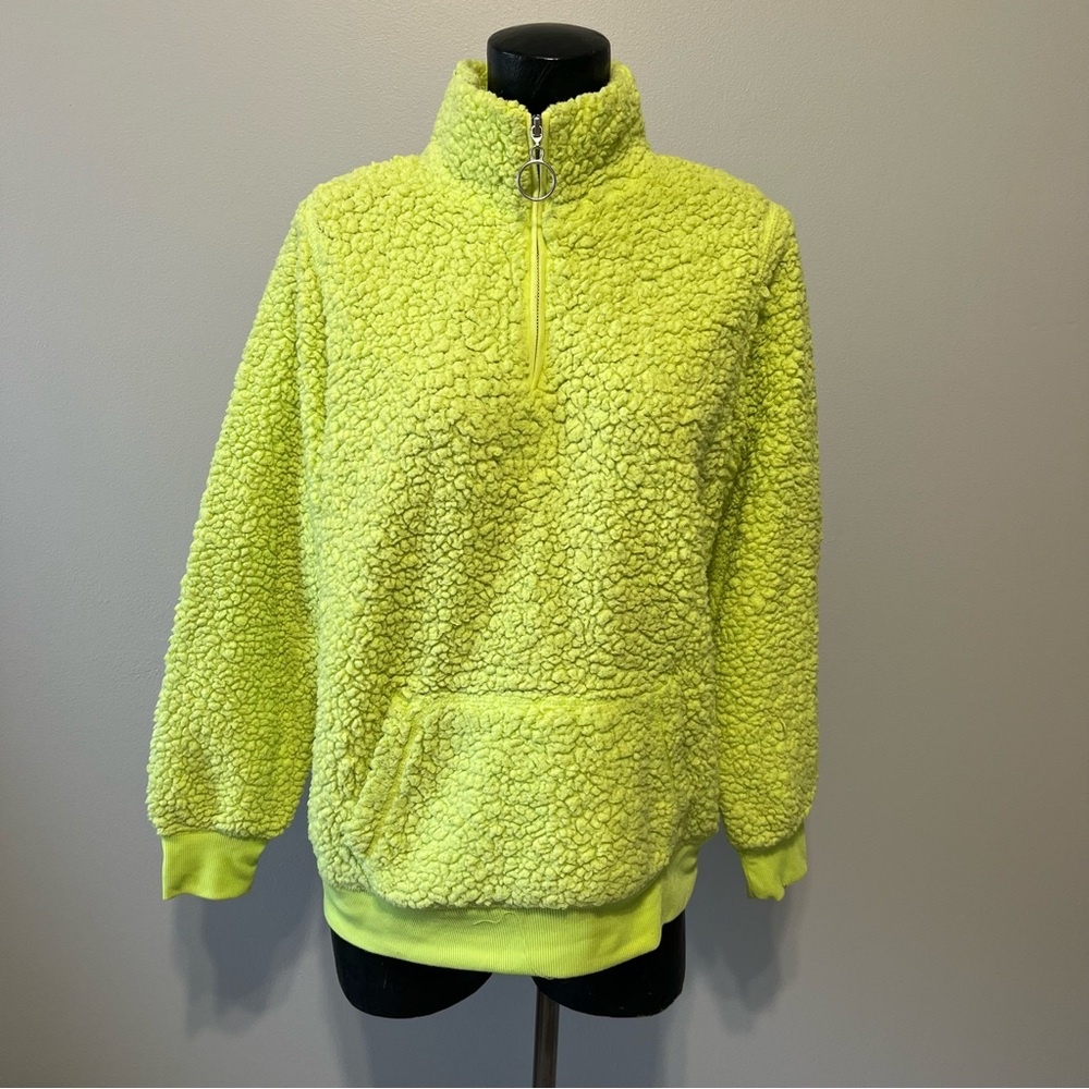 Derek Heart Vibrant Green Pullover
